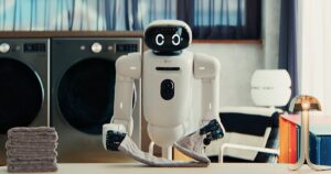 LG robotas CLOiD automatizuoja namų ruošos darbus naudodamas AI