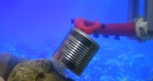 Aštuonkojo roboto ranka imituoja čiulptukus povandeniniams tyrinėjimams